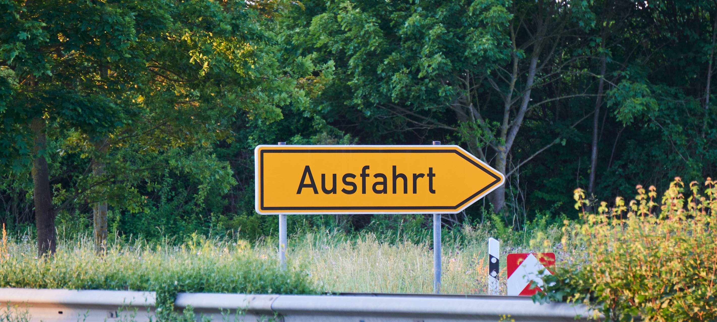 Raser gefährdete Fahrer auf der B67