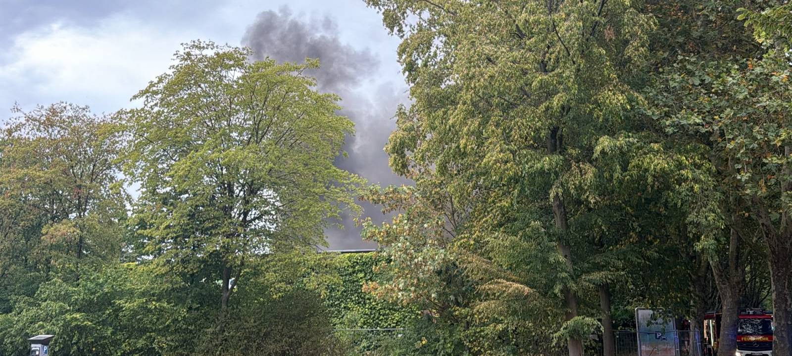 Großbrand im alten Bowlingcenter in Borken