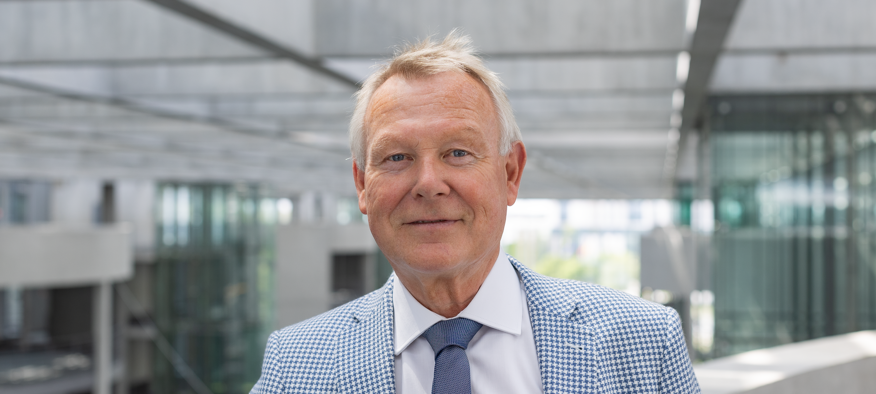 Welchen Ministerposten Karlheinz Busen sofort annehmen würde