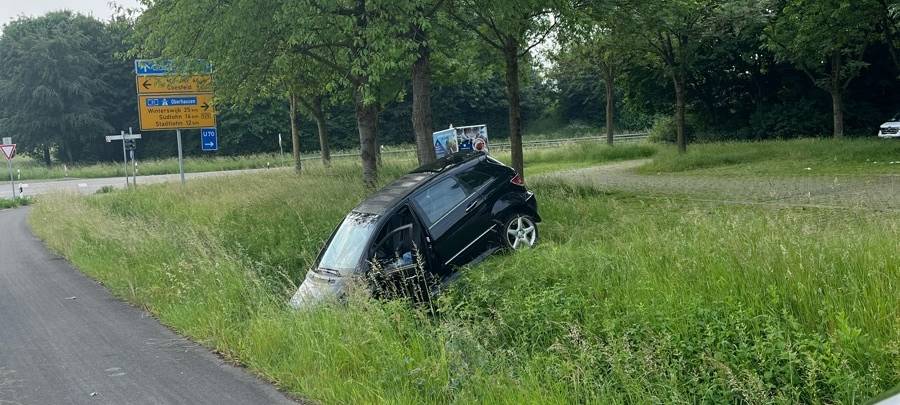Trunkenheitsfahrt auf der A31 endete im Graben